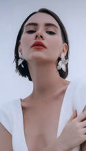 Cargar imagen en el visor de la galería, Aros Orquídea Black