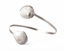 Cargar imagen en el visor de la galería, Brazalete Caracoles