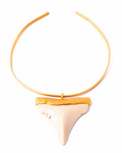 Cargar imagen en el visor de la galería, Collar Shark