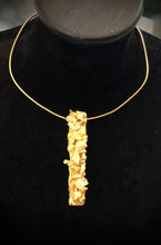Cargar imagen en el visor de la galería, Collar Camelia