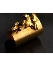 Cargar imagen en el visor de la galería, Brazalete Orquídea Black