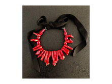 Cargar imagen en el visor de la galería, Collar Corales