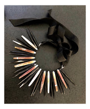 Cargar imagen en el visor de la galería, Collar Erizo de Mar