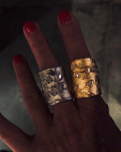 Cargar imagen en el visor de la galería, Anillo Caoba