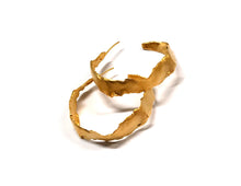 Cargar imagen en el visor de la galería, Argollas Corteza