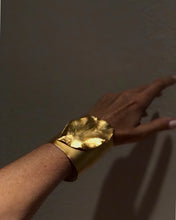 Cargar imagen en el visor de la galería, Brazalete Ficus