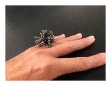 Cargar imagen en el visor de la galería, Anillo Anémona