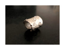 Cargar imagen en el visor de la galería, Anillo Caoba