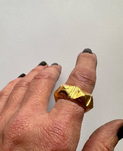 Anillo Valentino