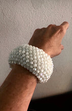 Cargar imagen en el visor de la galería, Brazalete Begonia
