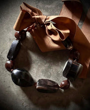 Cargar imagen en el visor de la galería, Collar Wild
