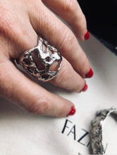 Cargar imagen en el visor de la galería, Anillo Albizia
