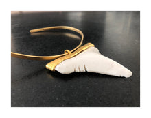 Cargar imagen en el visor de la galería, Collar Shark
