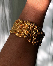 Cargar imagen en el visor de la galería, Brazalete Mora XL
