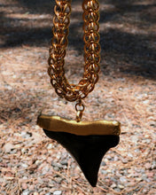 Cargar imagen en el visor de la galería, Collar Shark
