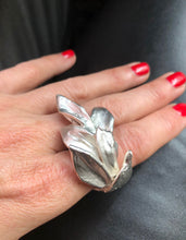 Cargar imagen en el visor de la galería, Anillo Olivo
