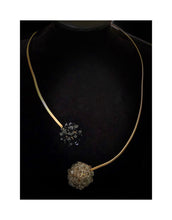 Cargar imagen en el visor de la galería, Collar Lilium
