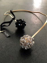 Cargar imagen en el visor de la galería, Collar Lilium
