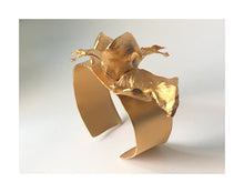 Cargar imagen en el visor de la galería, Brazalete Clivia
