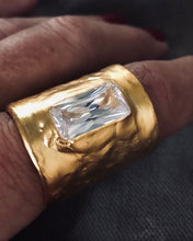 Cargar imagen en el visor de la galería, Anillo Casuarina
