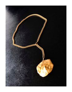 Collar León
