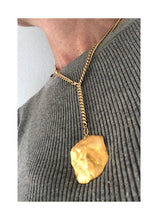 Cargar imagen en el visor de la galería, Collar León
