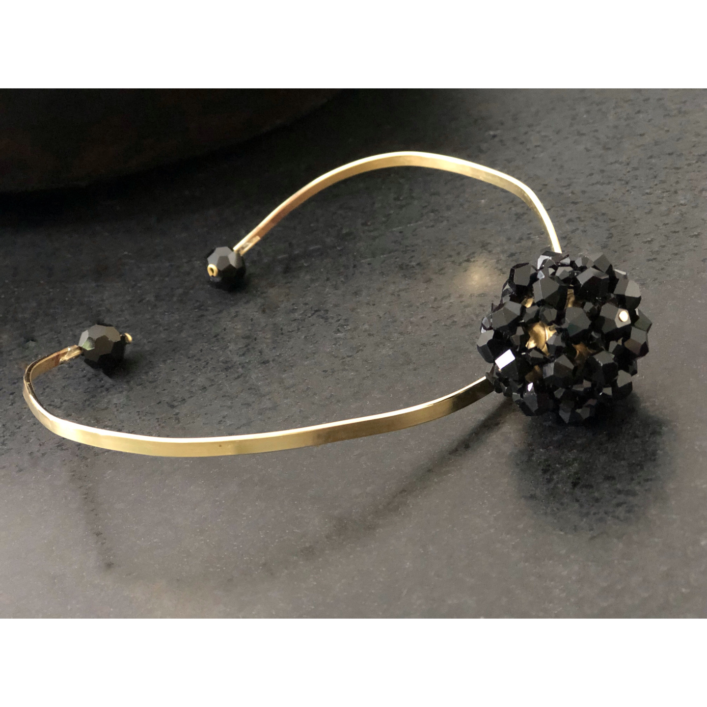 Chocker Amber