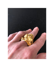 Cargar imagen en el visor de la galería, Anillo Camelia
