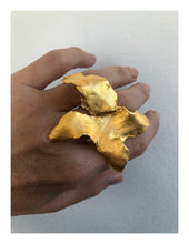 Cargar imagen en el visor de la galería, Anillo Orquídea Black
