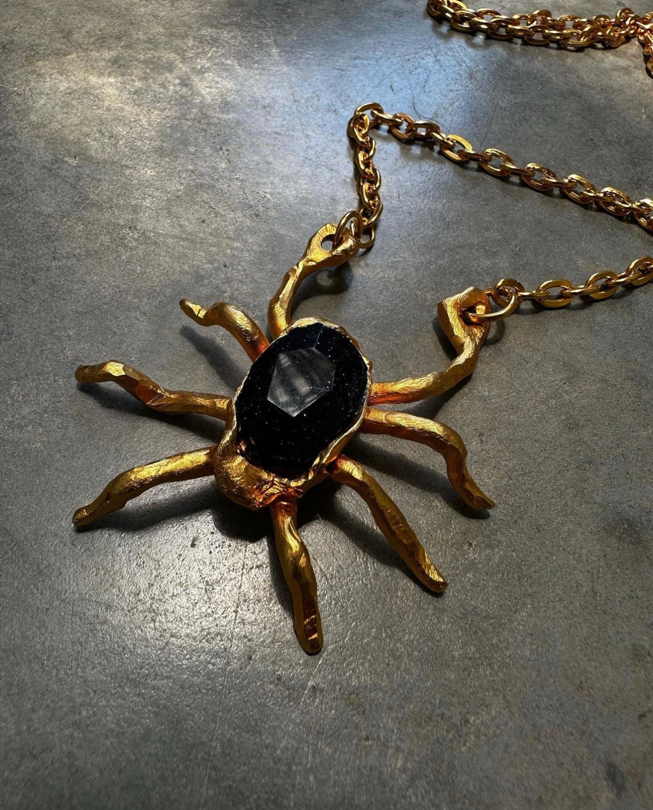 Collar Spider